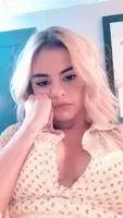 Blonde Selena Gomez's tits are as gorgeous as ever