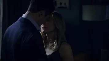 Kristen Bell sex scene in 