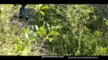 Blowjob in the park. Beautiful gets cum right in her mouth