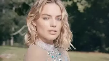 How hard would you fuck the beautiful face of Margot Robbie?