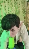 Who better to tame a dragon dick than an elf twink?