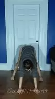 Hoodies & handstands 😋