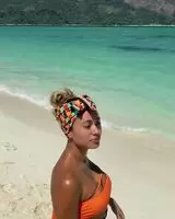 just damn sexy! wow.