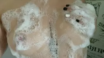 bubble titties 😍😍