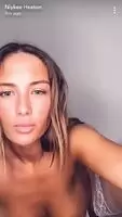🤗