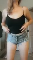 37F-Dropping into the weekend 😘