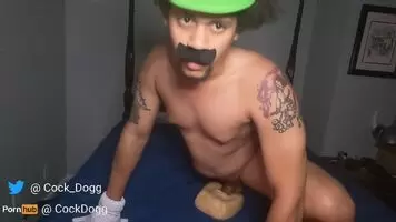 Luigi Cosplay