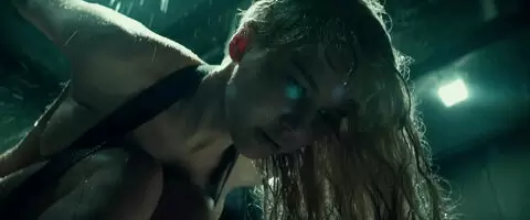 Enjoy Jennifer Lawrence's Boob jiggle...