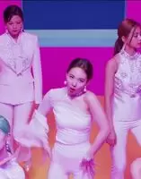 TWICE - Nayeon and Momo