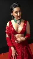 Kiara Advani begging to be pounded