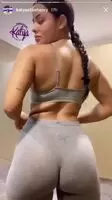 Her ass fat af