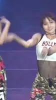 Twice - Momo debut outfit