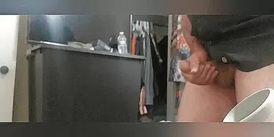 Blowing a load after a quickie she barely got camera