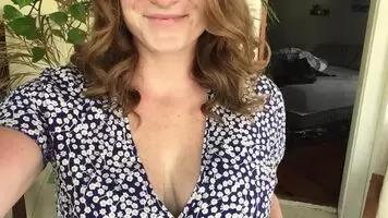 Off to a date, like my outfit?