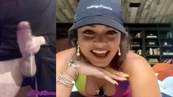 Hot cum for Vanessa! 😍