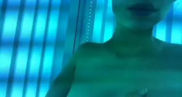 Upvote if you want to see the back🍑