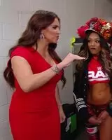 Steph is one Thicc Mama
