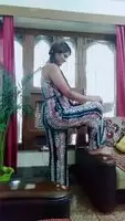 Shaking that hot ass!!